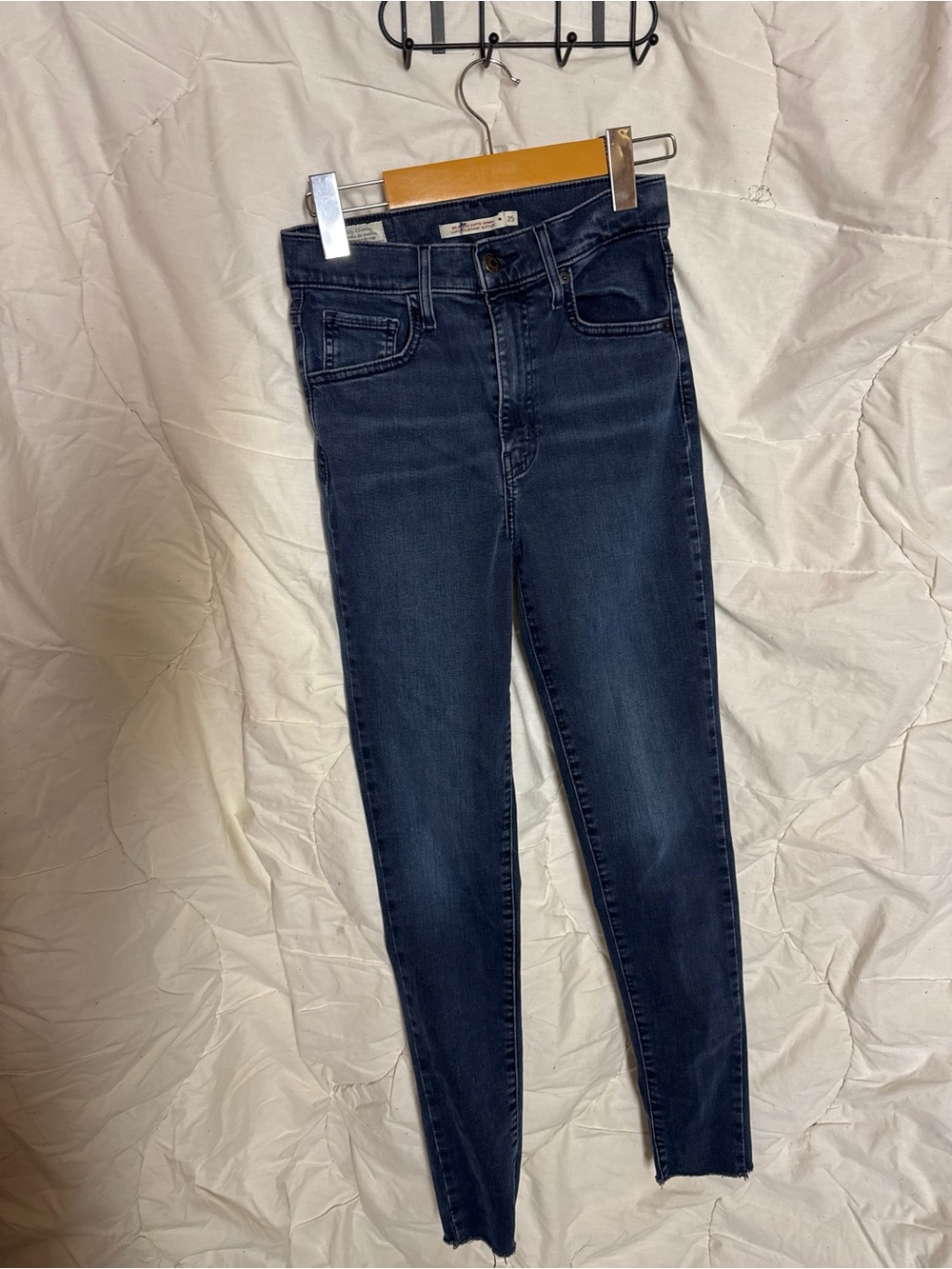 Levi's Mile High Super Skinny Dark Wash Jeans Size 25 High Rise Super Stretch